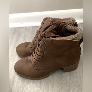 Size 7 brown boots